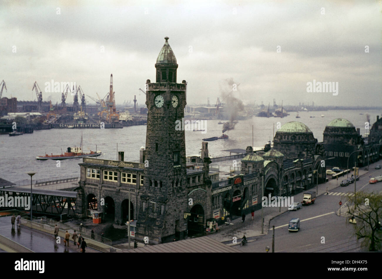 Blick von der Uferpromenade in Hamburg Deutsch 1959 Stockfoto