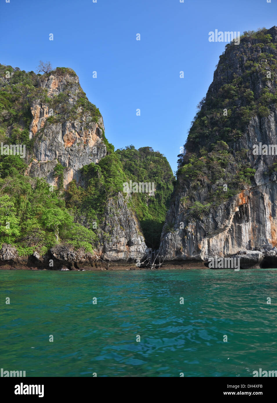 Eine abgelegene Bucht vor der Küste Thailands Stockfoto