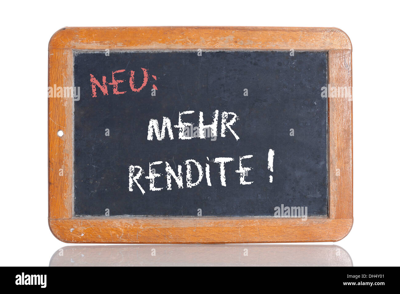 Alte Schultafel mit den Worten NEU: MEHR RENDITE!, Deutsch für New: höhere Rendite! Stockfoto