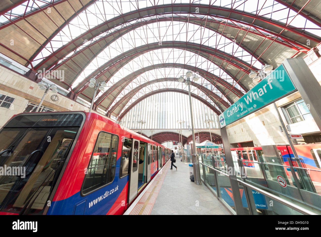 Docklands Light Railway Station Canary Wharf, London, England, UK Stockfoto