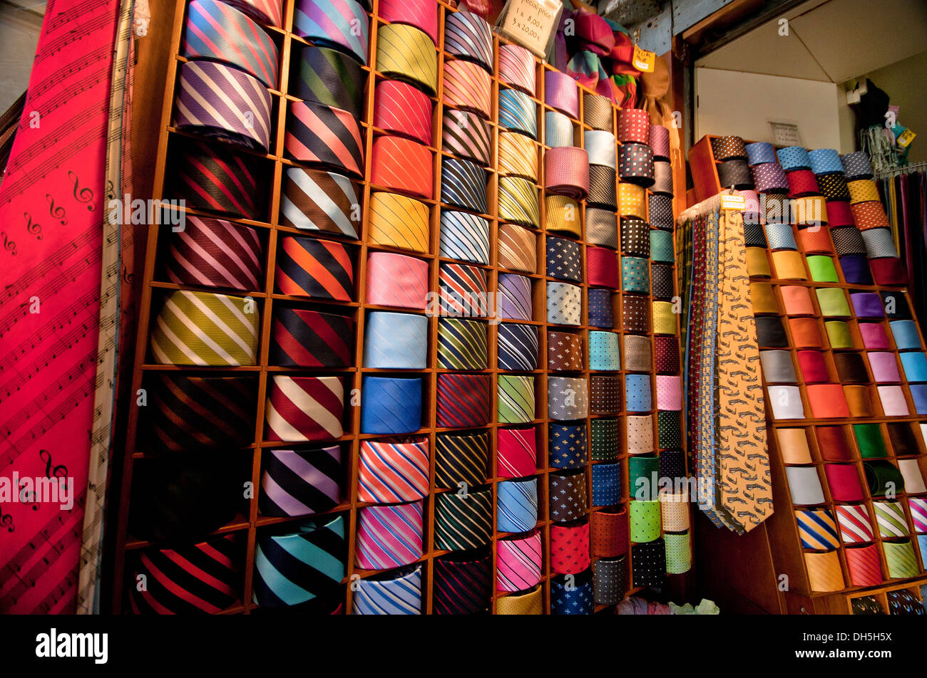 Auf die Krawatte Shop Stockfoto