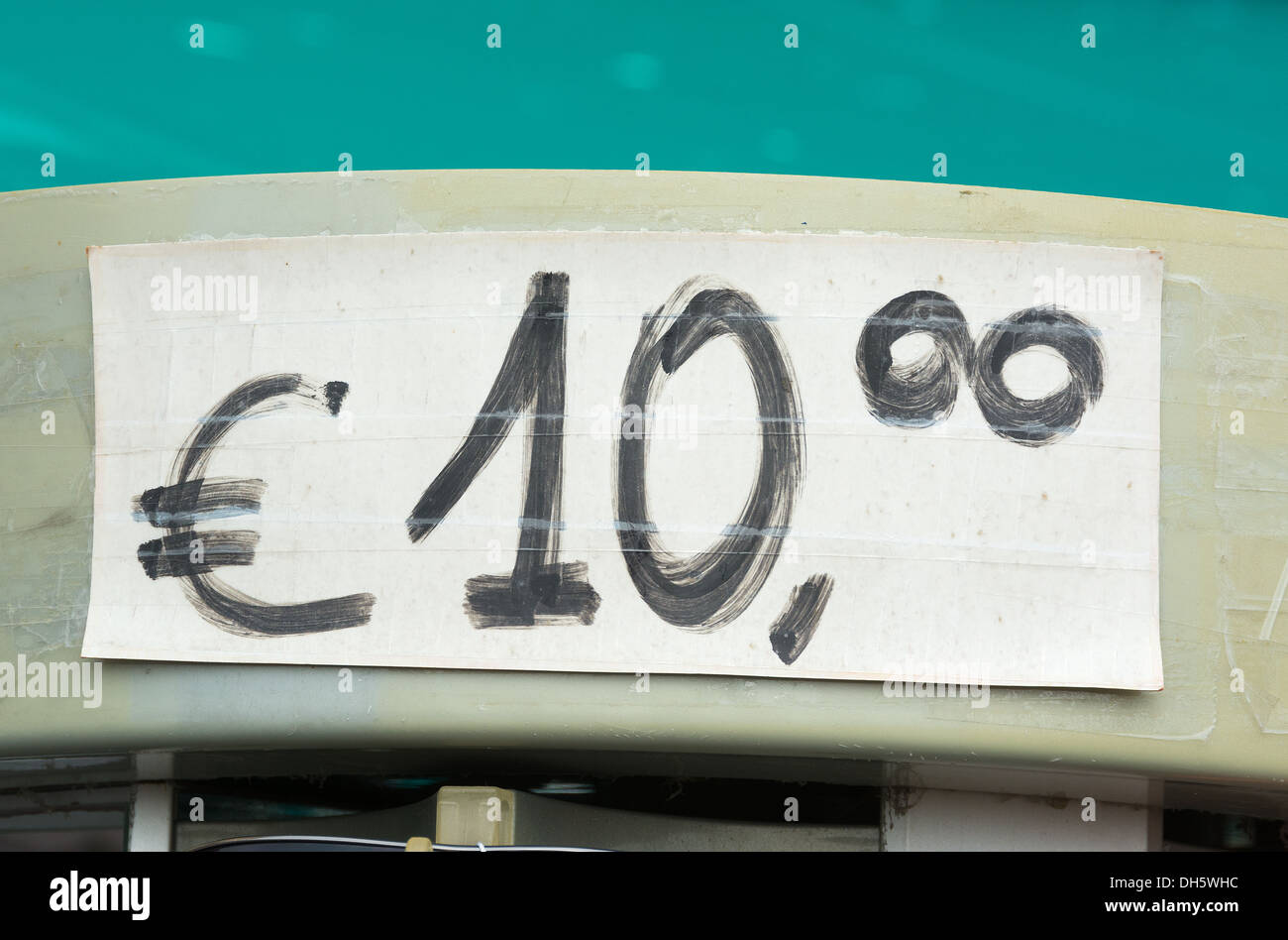 Handgeschriebenen Preisschild für zehn Euro Stockfoto