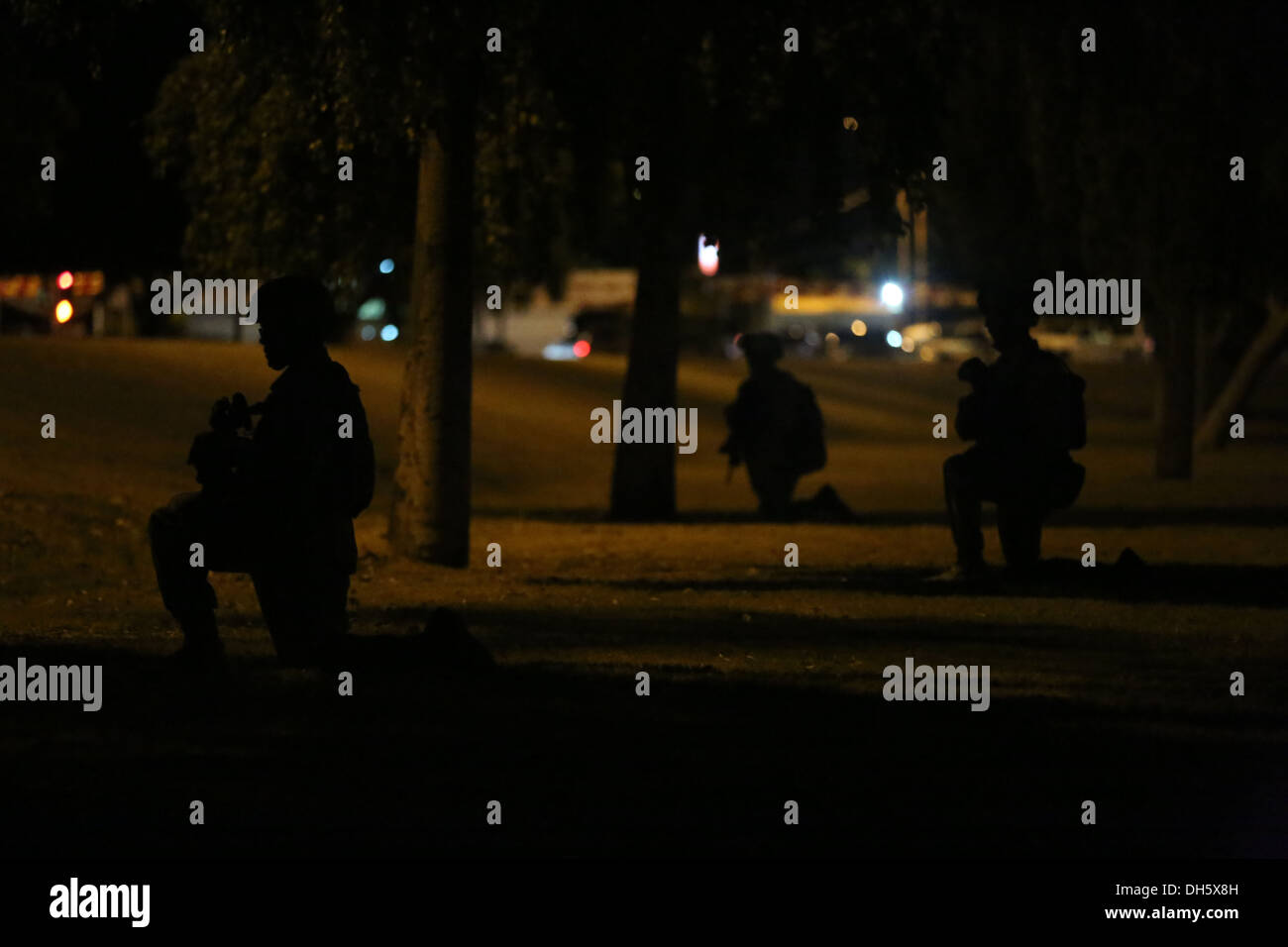 MARINE CORPS AIR STATION YUMA, Arizona – Marines mit Bravo Company, 1. Bataillon, 7. Marineregiment, sorgen für Sicherheit während einer Stockfoto