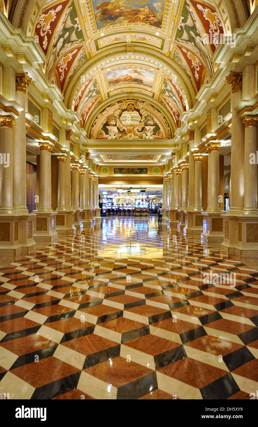 Durchgang vom Hotel zum Casino, 5-Sterne Luxus Hotel, The Venetian Casino, Las Vegas, Nevada, Vereinigte Staaten von Amerika Stockfoto