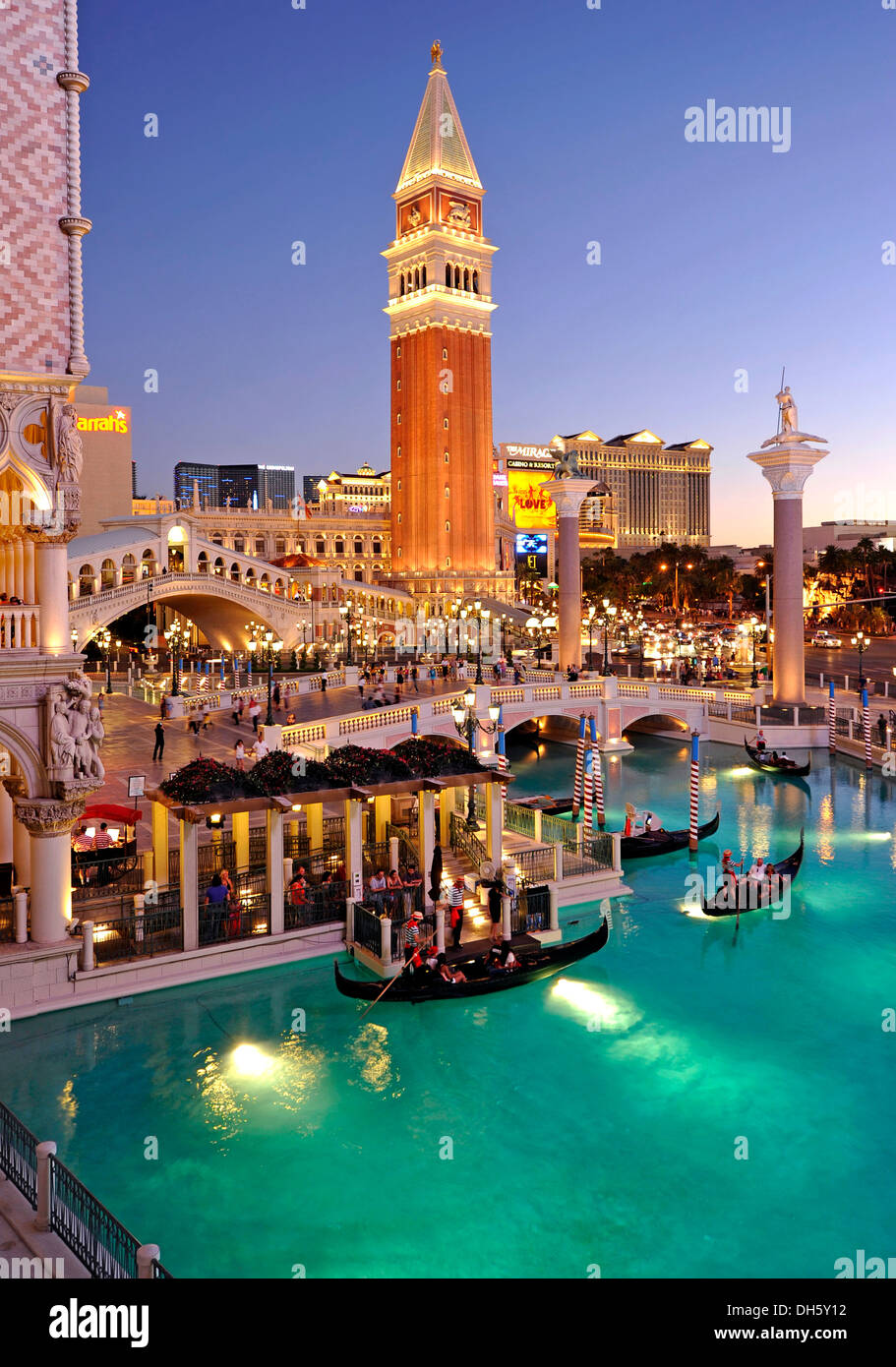 Canale Grande, Canale Grande, Campanile Glockenturm, Gondel, Strip, 5-Sterne-Luxushotel The Venetian Casino, The Mirage Stockfoto