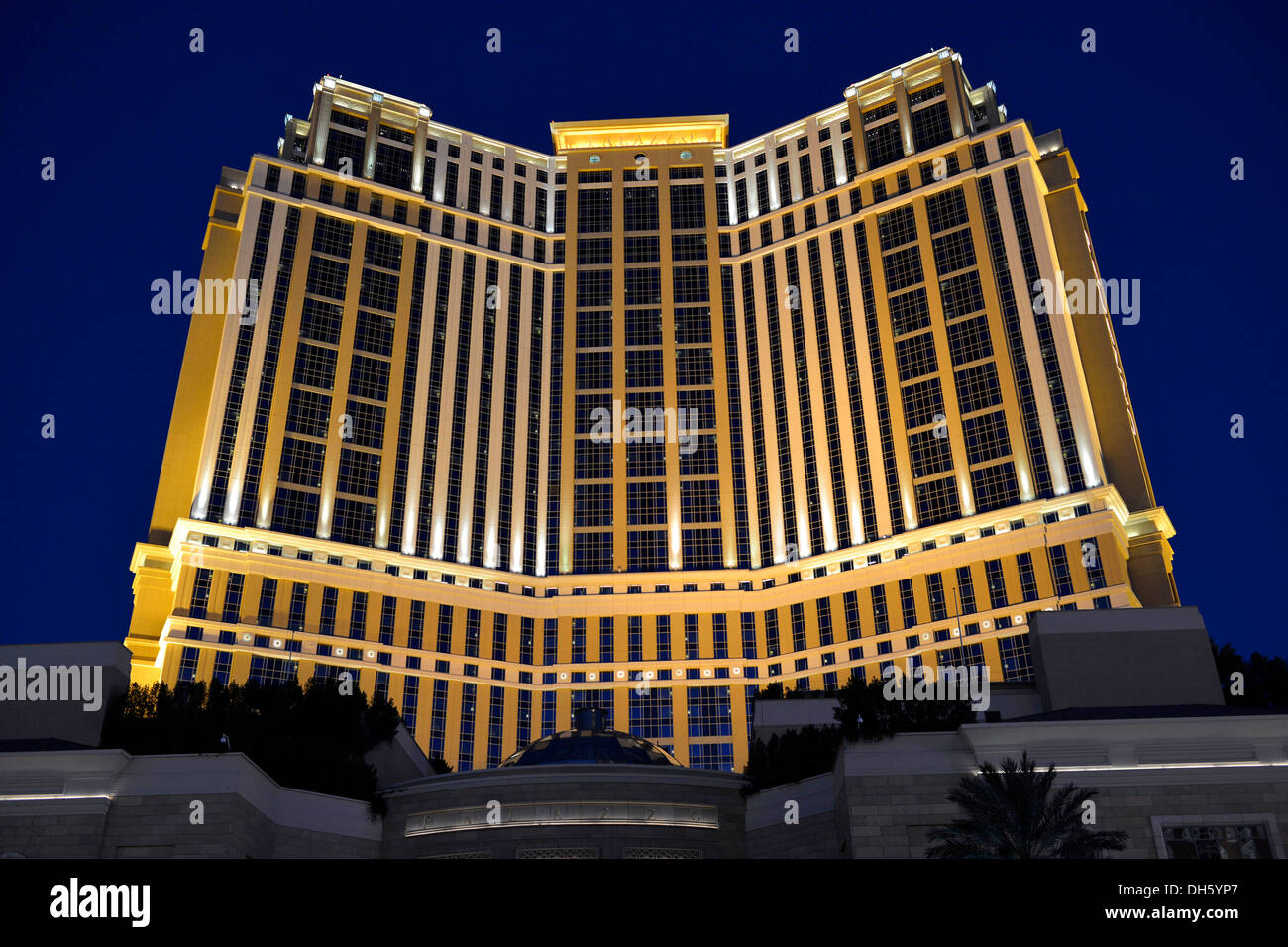 Palazzo, Luxus-Hotel und Casino in der Nacht, Las Vegas, Nevada, Vereinigte Staaten von Amerika, USA, PublicGround Stockfoto