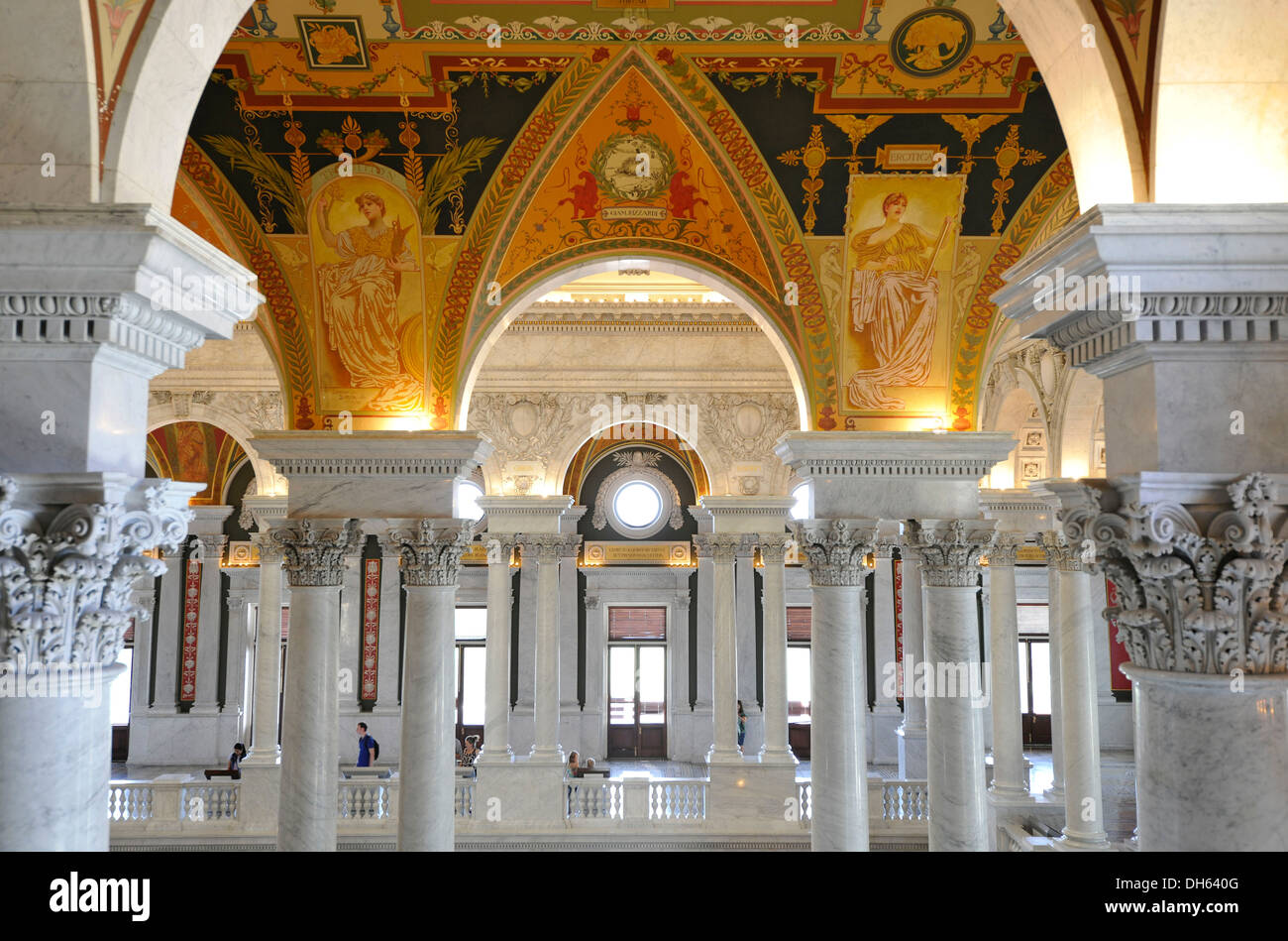 Marmor-Säulen, marble Arch, Wandmalerei Gemälde der Baureihe Literatur, 2. Stock, East Corridor, Thomas Jefferson Building Stockfoto