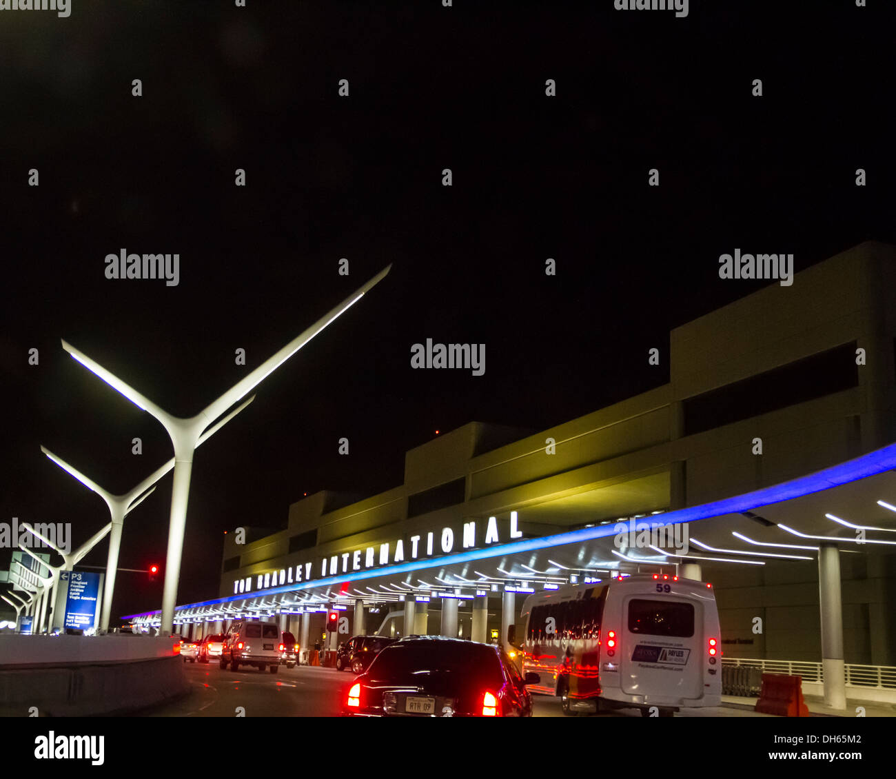 Die Tom Bradley International Terminal am Flughafen LAX neben Terminal 3, wo die Masse Dreharbeiten am 1. November 2013 aufgetreten ist. Stockfoto