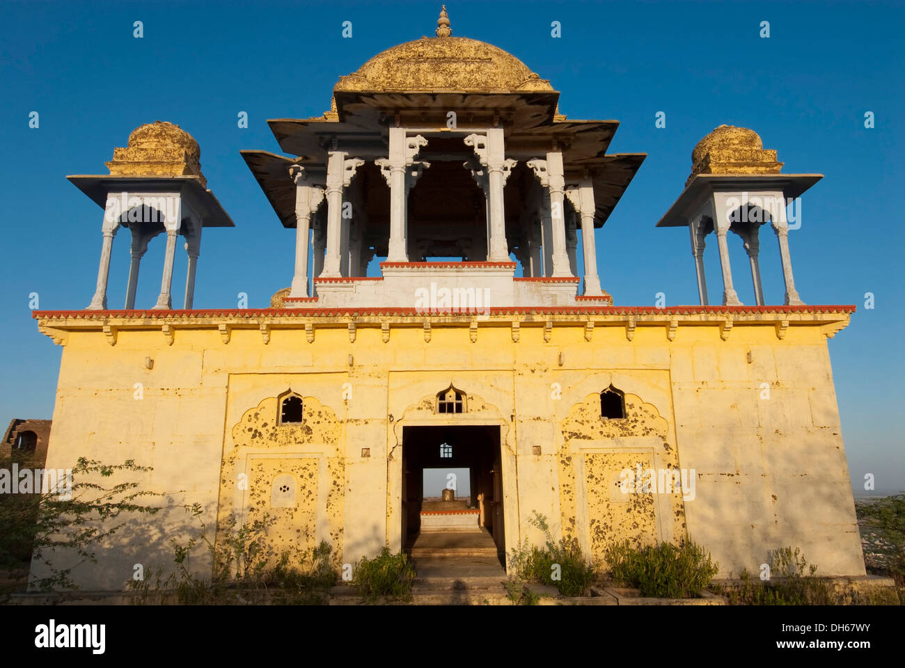 Vespa-Tempel in der Nähe von Taragarh Fort, Bundi, Rajasthan, Indien, Asien Stockfoto