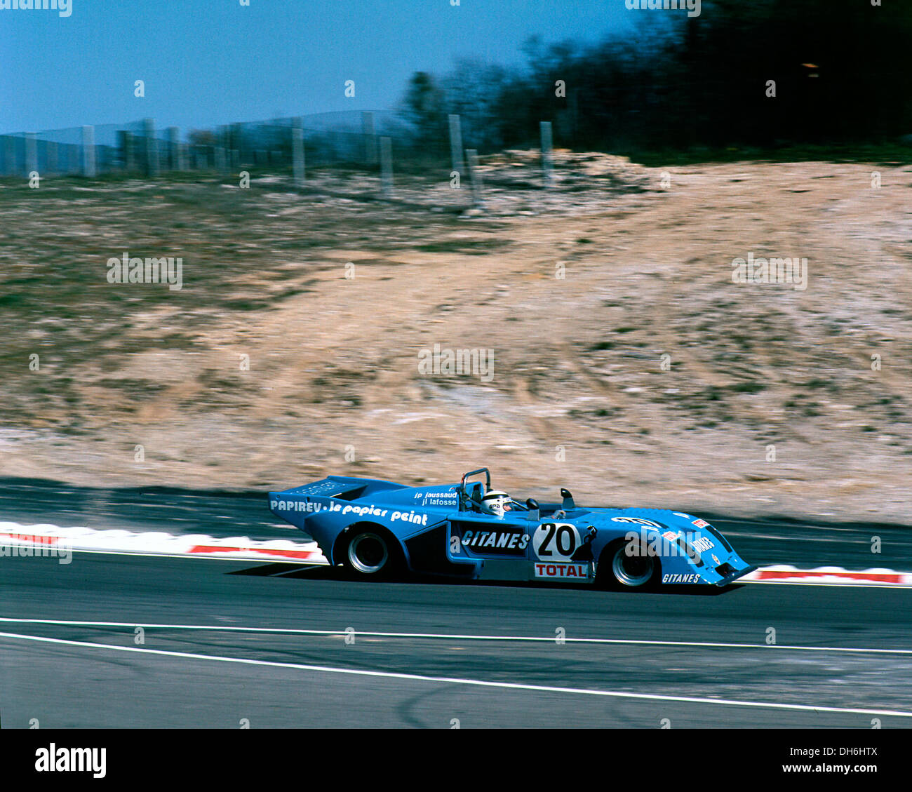 Jean-Pierre Jaussaud-Jean-Louis Lafosse Chevron B36 Rennen in Dijon, Frankreich 1977. Stockfoto