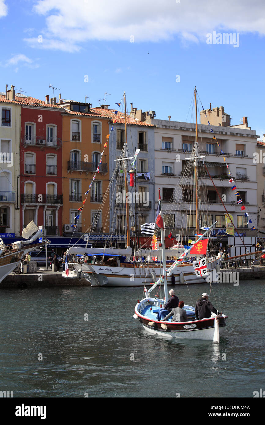 Bild der Schiffe in den Hafen von Sete während des Treffens 'Escale eine Sete', Languedoc Roussillon, Frankreich Stockfoto