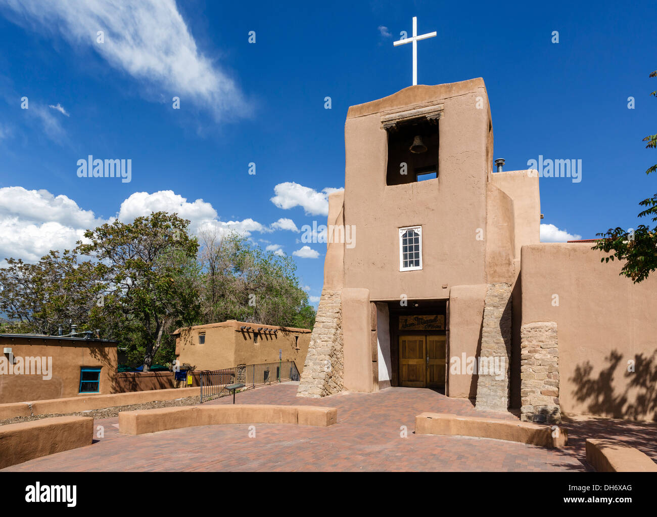 Die 17thC San Miguel Mission, eine der ältesten Kirchen in den USA, Santa Fe, New Mexico Stockfoto
