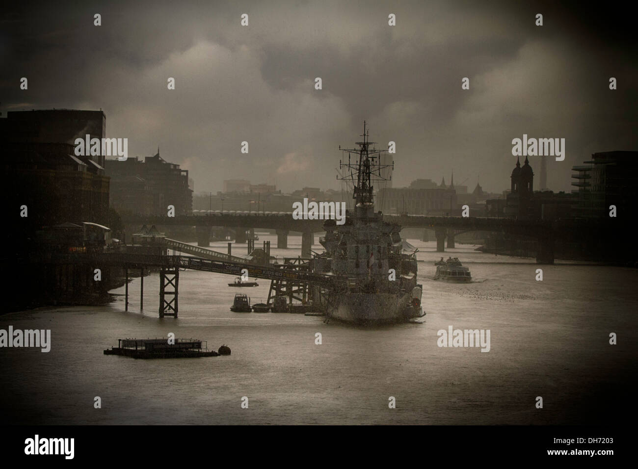 Die HMS Belfast festgemacht an der Themse. Stockfoto