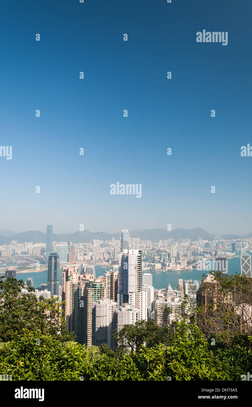 Blick auf Hong Kong Central von oben auf den Victoria Peak. Stockfoto