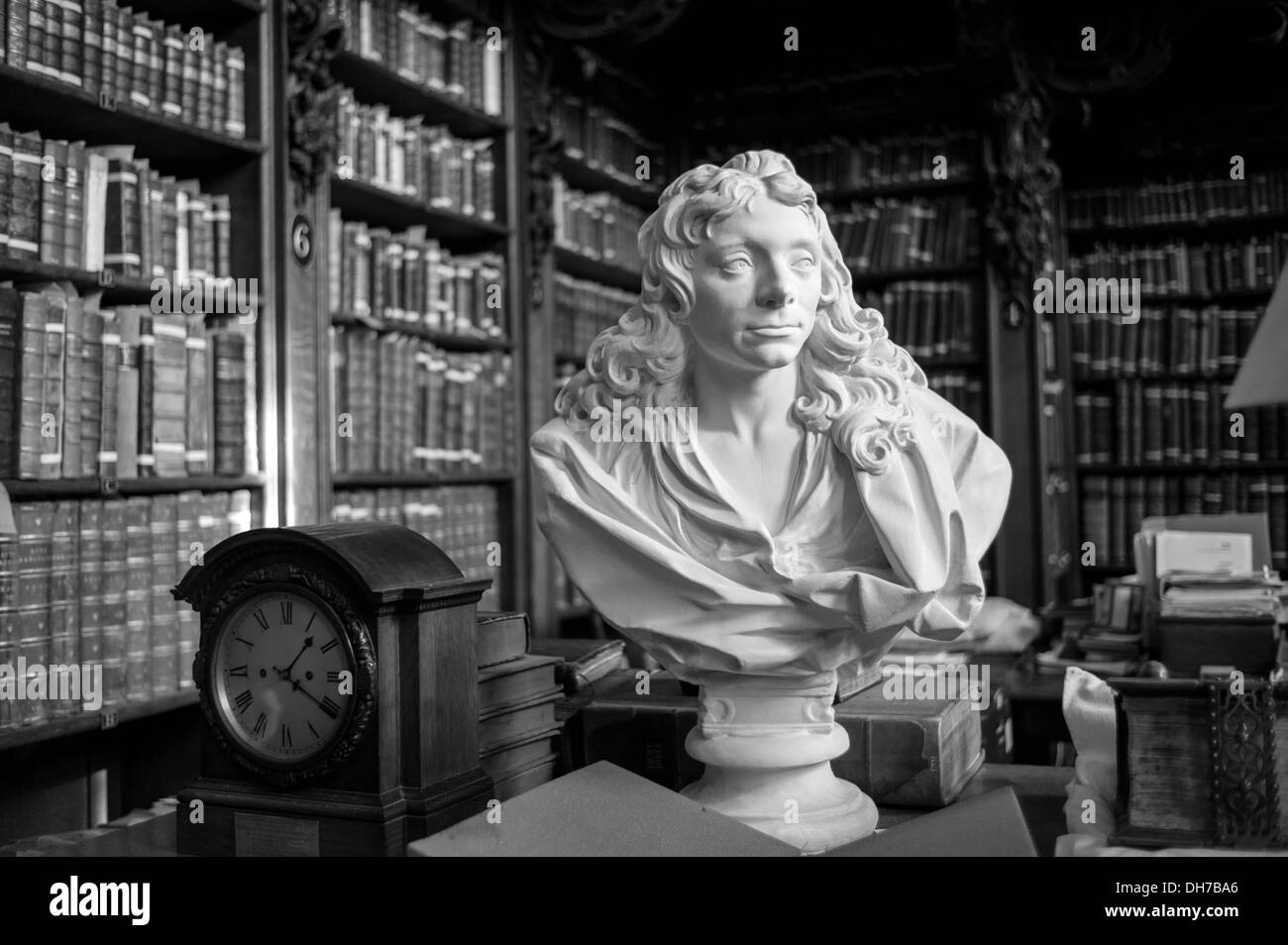 Sir Christopher Wren Statue Büste in der Bibliothek St. Pauls Cathedral, London- Stockfoto