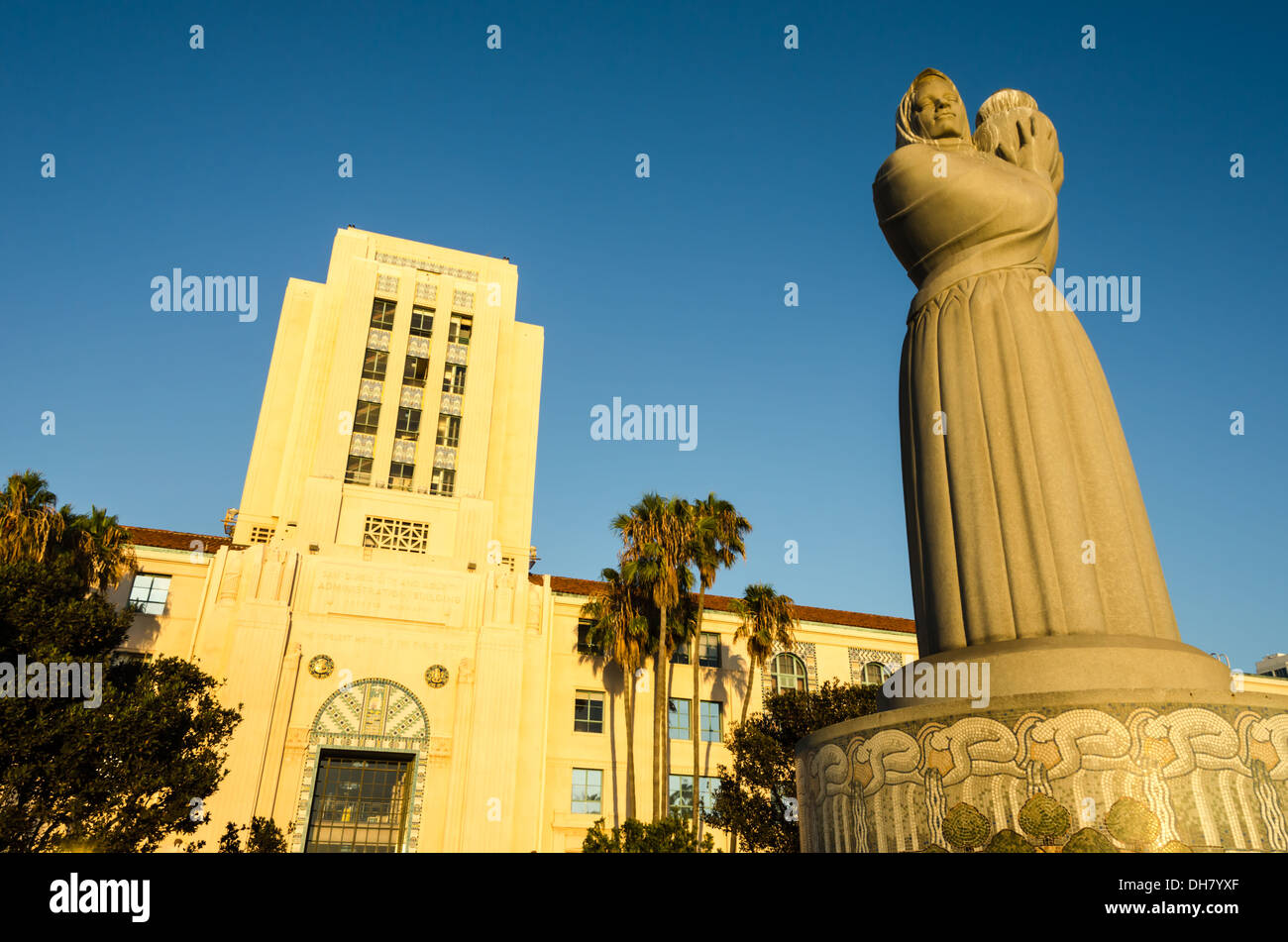 Die Brunnenfigur "Guardian of Water". San Diego, California, Vereinigte Staaten von Amerika. Stockfoto