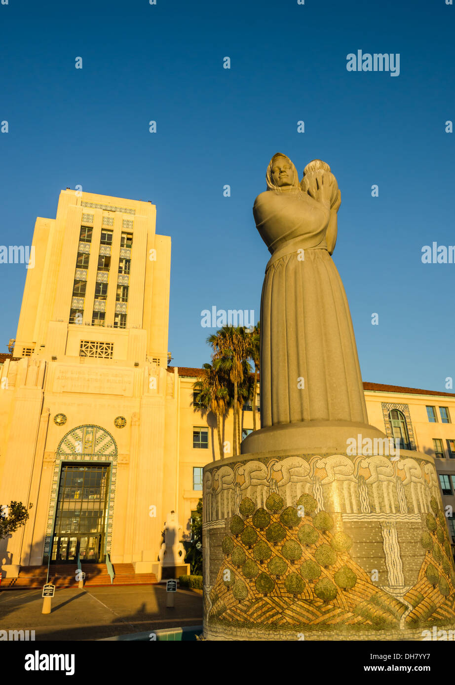Die Brunnenfigur "Guardian of Water". San Diego, California, Vereinigte Staaten von Amerika. Stockfoto