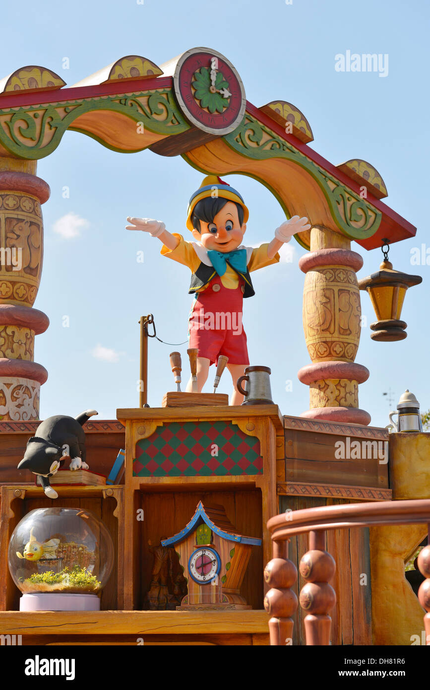 Pinocchio, Walt Disney Charakter auf einem Schwimmer während der Parade, Disney World Resort Orlando Florida Stockfoto