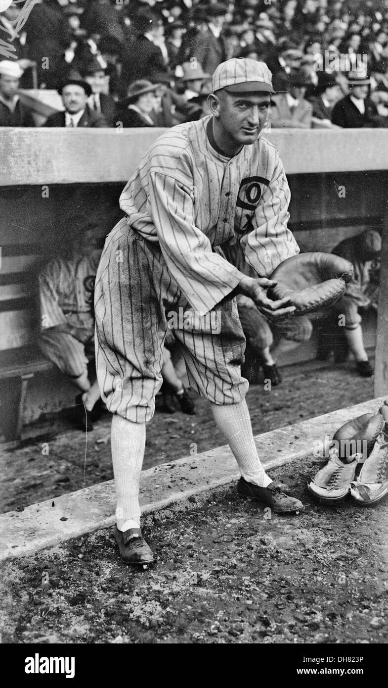 Shoeless Joe Jackson, posieren als Catcher, Chicago AL (Baseball) - White Sox, 1919 Stockfoto
