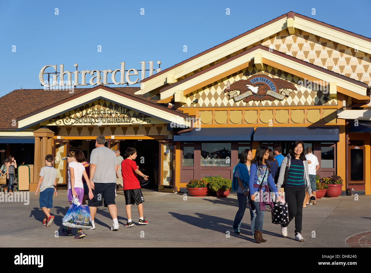 Ghirardelli Ice Cream und Schoko-Laden im Downtown Disney Marketplace, Disney World Resort, Orlando Florida Stockfoto