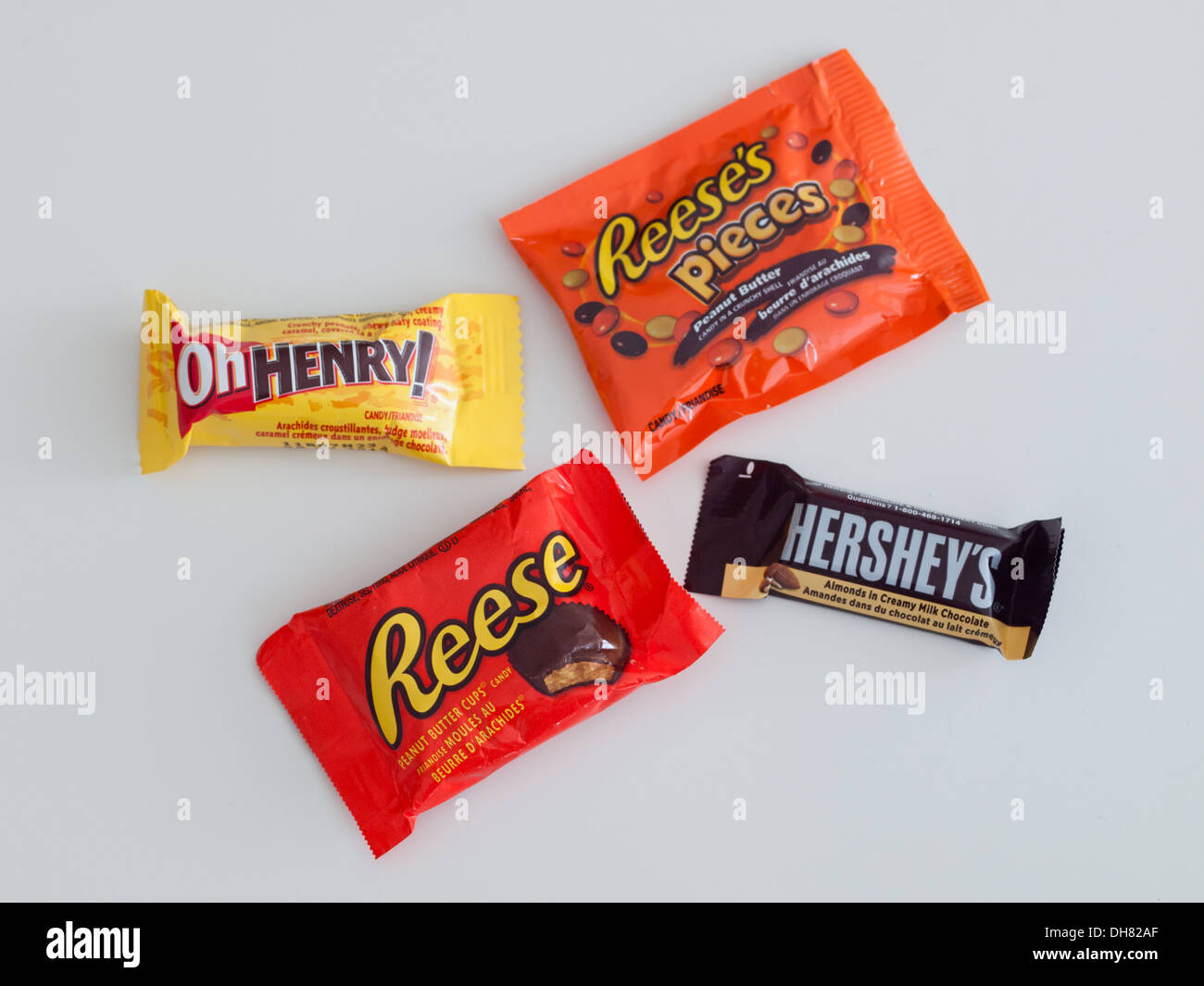 Verschiedenen Schokolade und Bonbons von The Hershey Company hergestellt.  Canadian Halloween 'fun Größe' gezeigt. Stockfoto