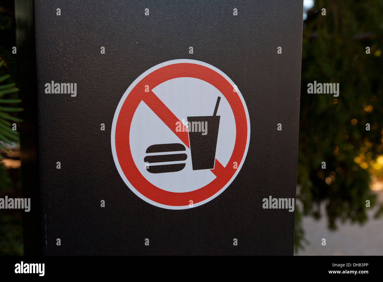 Kein Essen oder trinken zu unterzeichnen, in öffentlichen Parks Stockfoto