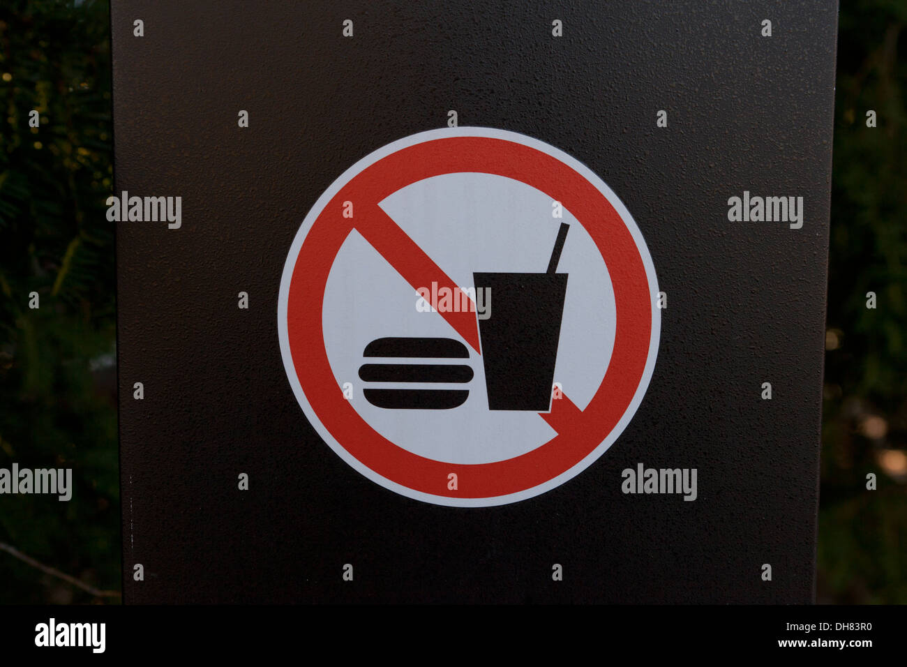 Kein Essen oder trinken zu unterzeichnen, in öffentlichen Parks Stockfoto