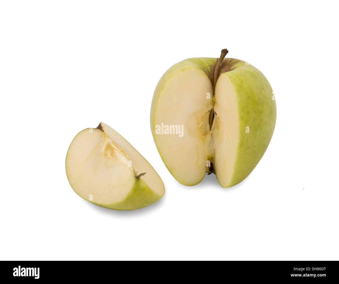 Stück von Apfel und grünem Apfel, isoliert auf weißem Hintergrund Stockfoto