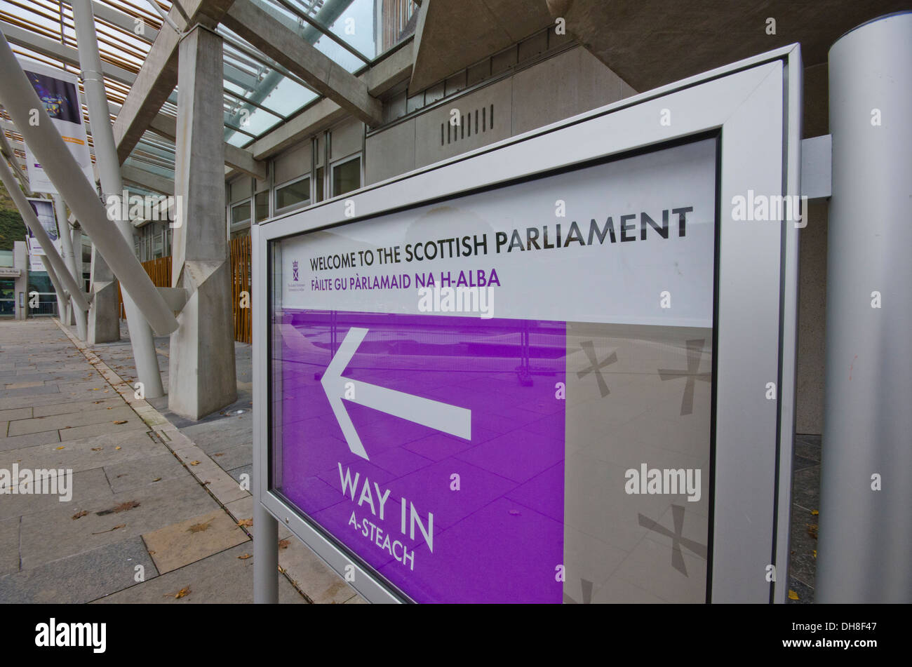 Außenansicht des schottischen Parlamentsgebäudes in Holyrood in Edinburgh, Schottland Stockfoto