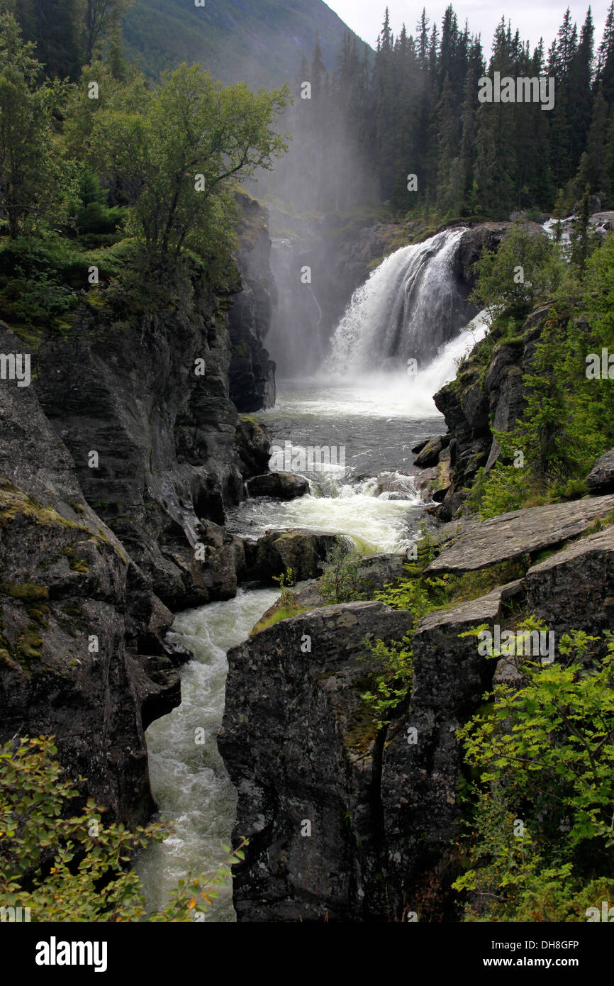 Der Rjukandefossen Wasserfall in der Nähe von Hemsedal, Buskerud, Norwegen, Scandinavia Stockfoto