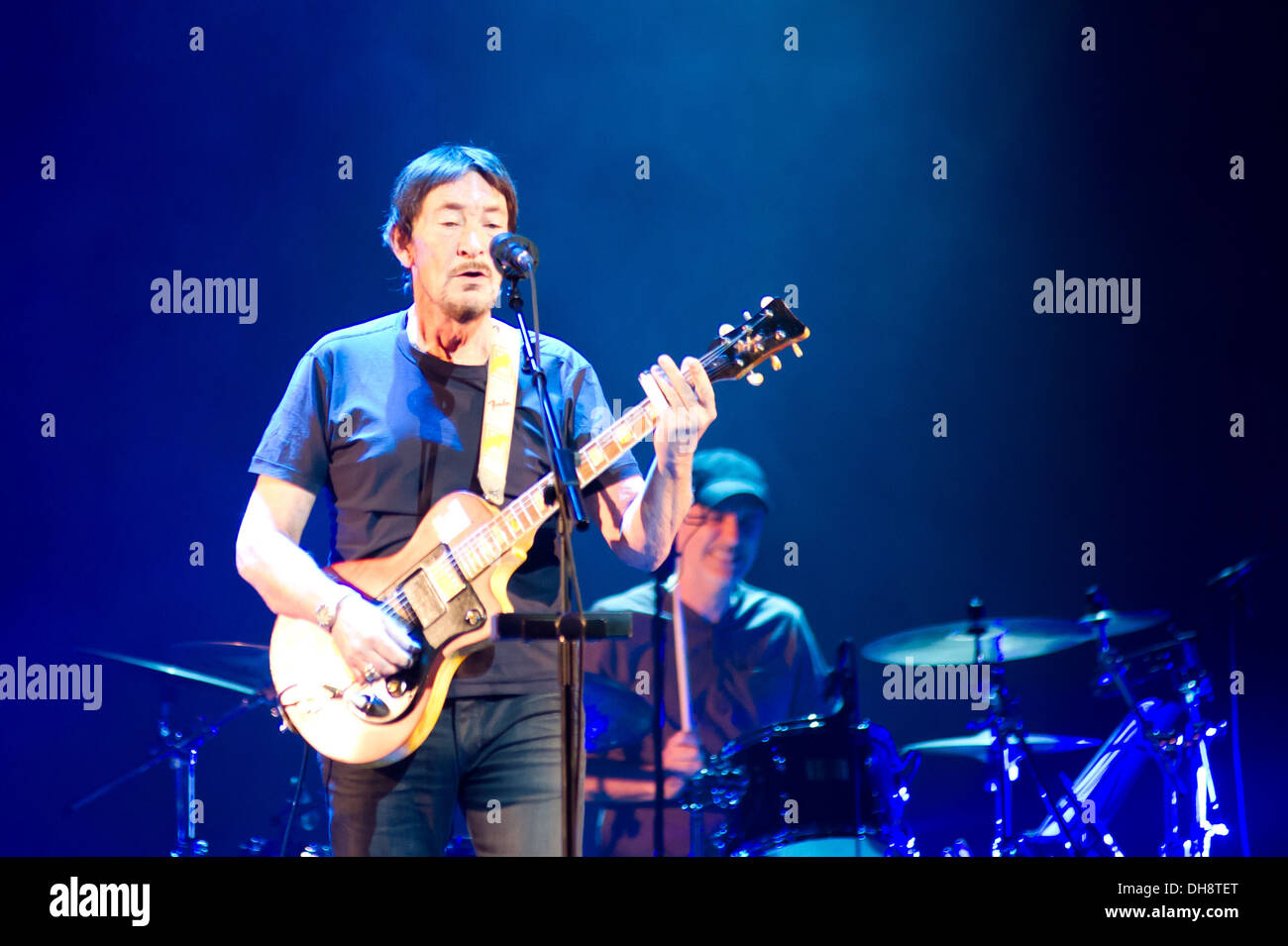 Chris Rea die live auf der Bühne in National Indoor Arena während seiner Santo Spirito Tour Birmingham England - 01.04.12 Stockfoto