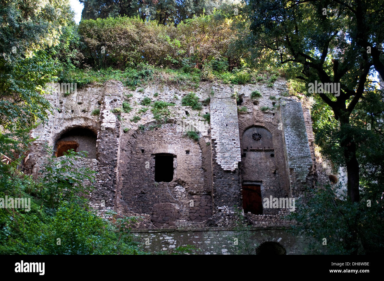 Ruinen der Villa des Manlius Vopiscus, Villa Gregoriana, Tivoli, Italien Stockfoto