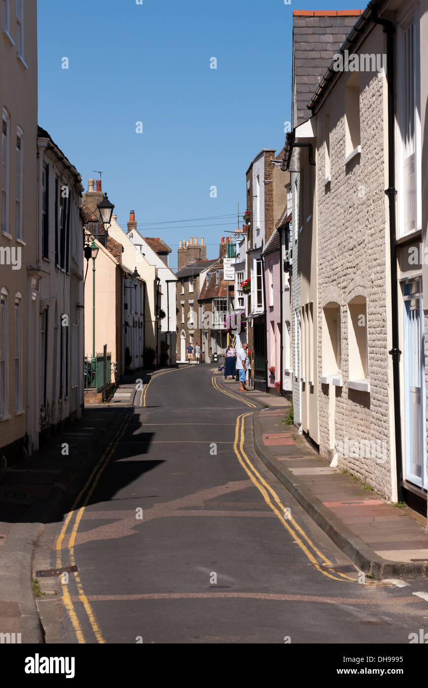Blick nach unten Mitte Straße, Deal, Kent. Stockfoto
