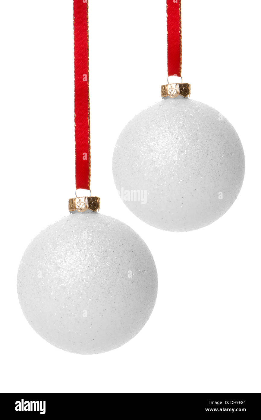 Weihnachten, weiße Weihnachten Kugeln isoliert hängen mit weißem Hintergrund Stockfoto