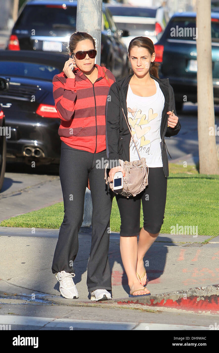 Jessica Lowndes Wearing No Makeup Stockfotos Und Bilder Kaufen Alamy