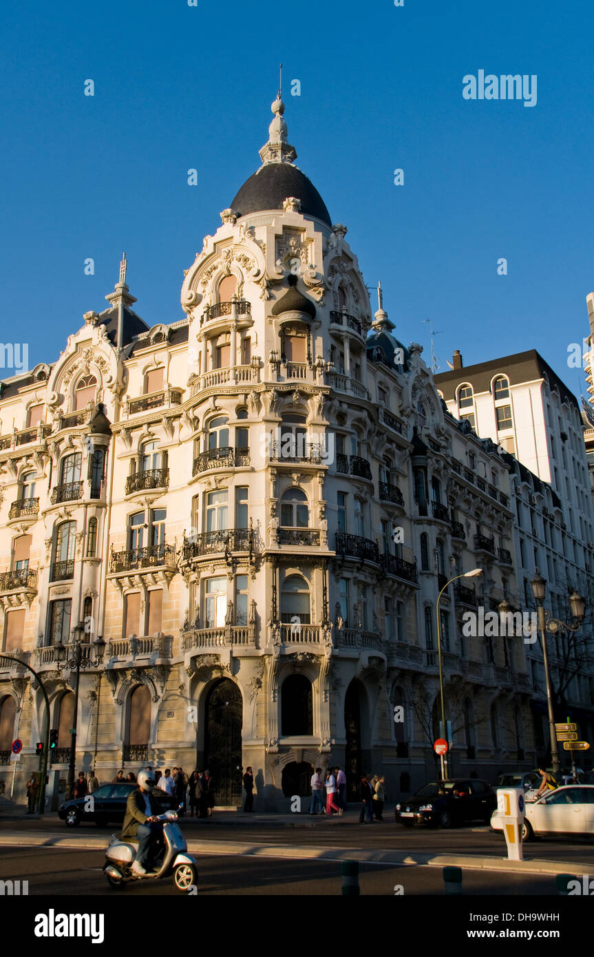 Casa Gallardo ist ein Gebäude in Madrid, Spanien. Dies ist eines der Schlüsselwerke der letzten Etappe der moderne von Madrid. Stockfoto