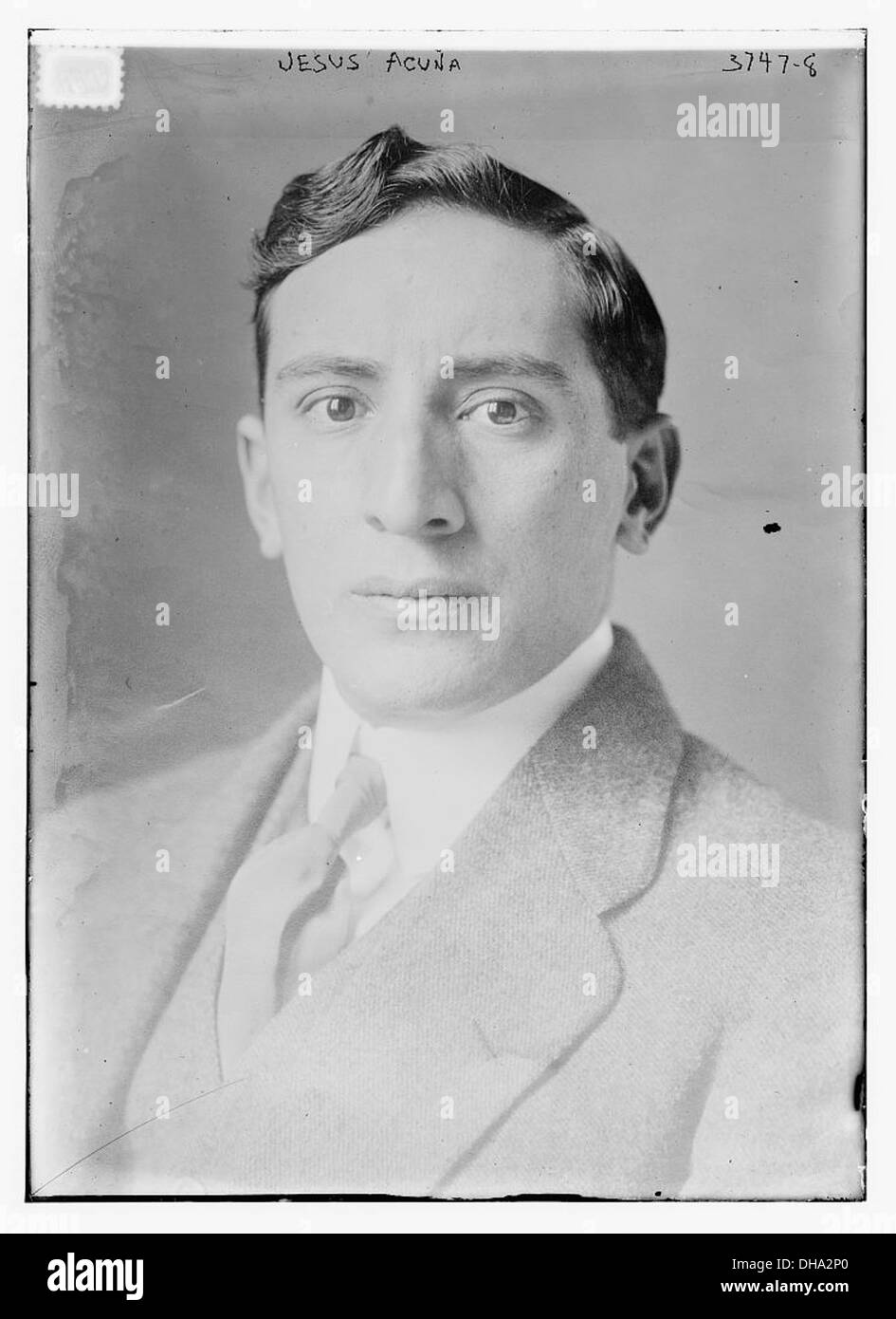 Dieses Bild aus der Library of Congress zeigt ein Porträt von Jesus Acuña, einer mexikanischen politischen Figur. Es ist ein wichtiger visueller Nachweis der mexikanischen Politik des 20. Jahrhunderts. Stockfoto