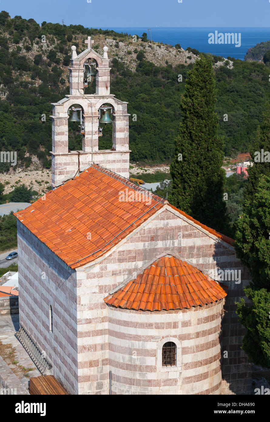 Kleine serbisch-orthodoxe Kirche im Kloster Gradiste, Montenegro Stockfoto