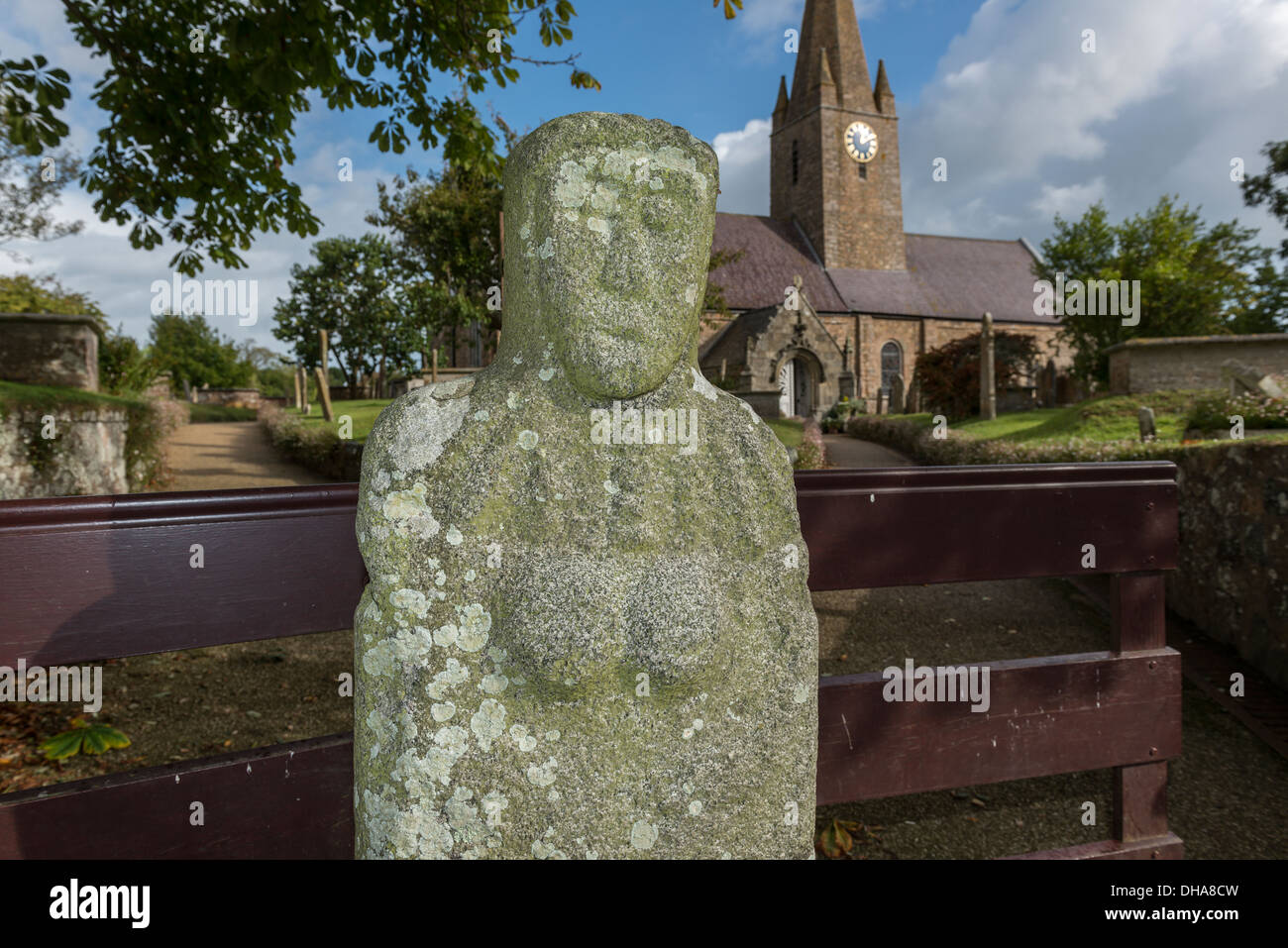 Gran 'bloße du Chimquiere oder Grand Mutter der Friedhof an der Kirche St. Martin, Guernsey, Channel Islands. Stockfoto