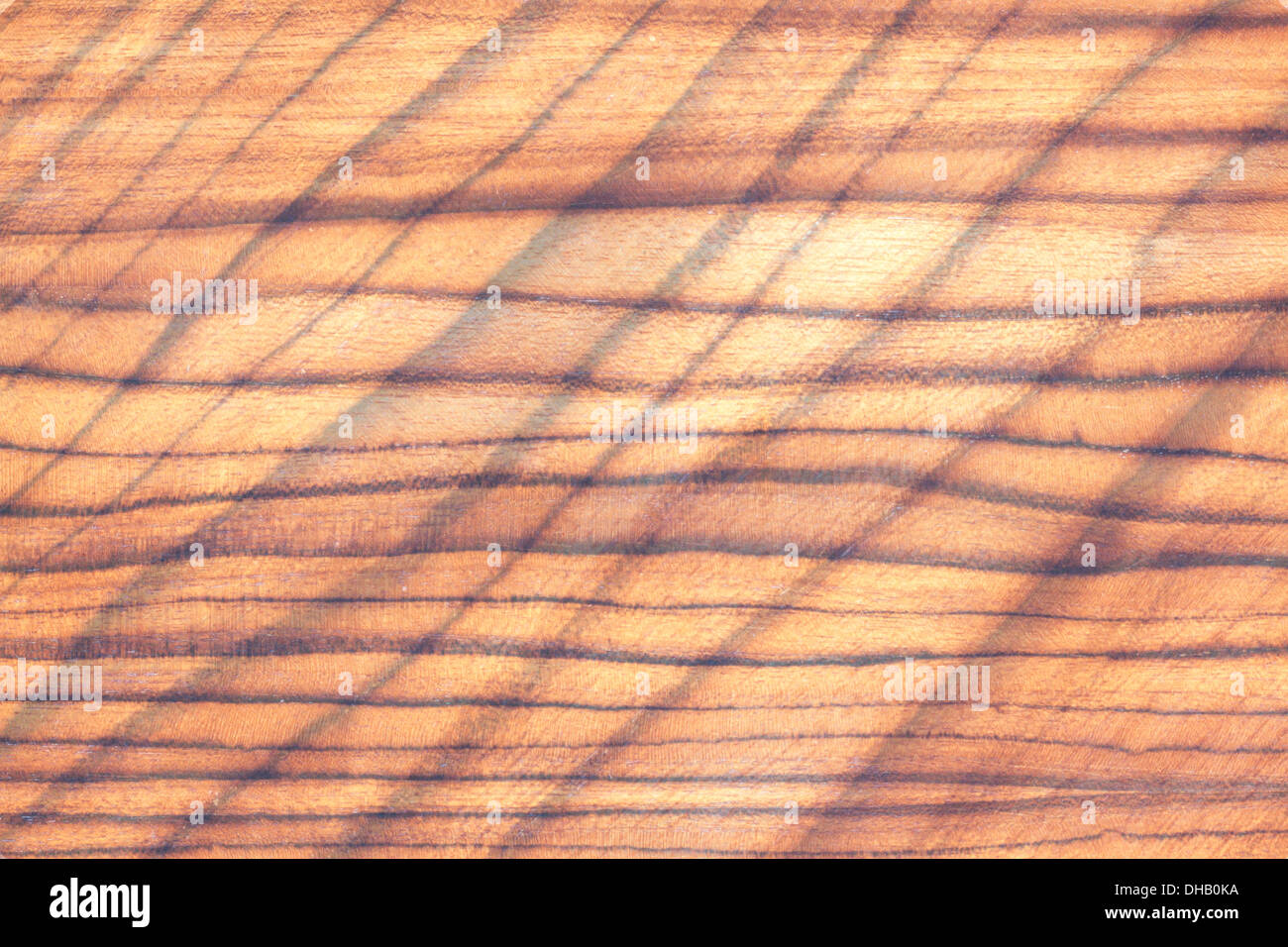 Altholz grau gemusterten braunen Wand Hintergrund. Stockfoto