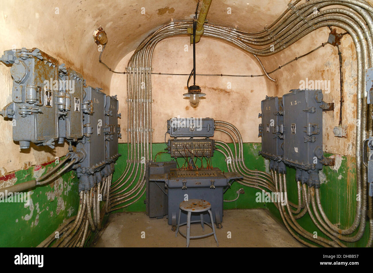 Unterirdisches Militärkommunikationszentrum in der U-Bahn & Verlassenes Fort Saint Gobain auf der Maginot-Linie Modane Savoie France Stockfoto