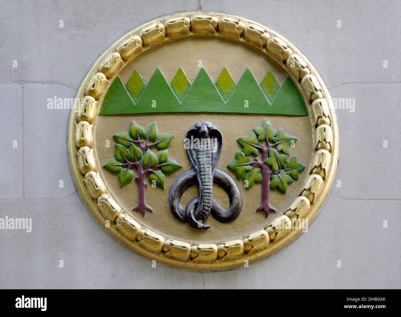 London, England, Vereinigtes Königreich. India House, indischen Hochkommissariat in der Aldwich. Fassade Detail - Kobra Schlange Stockfoto