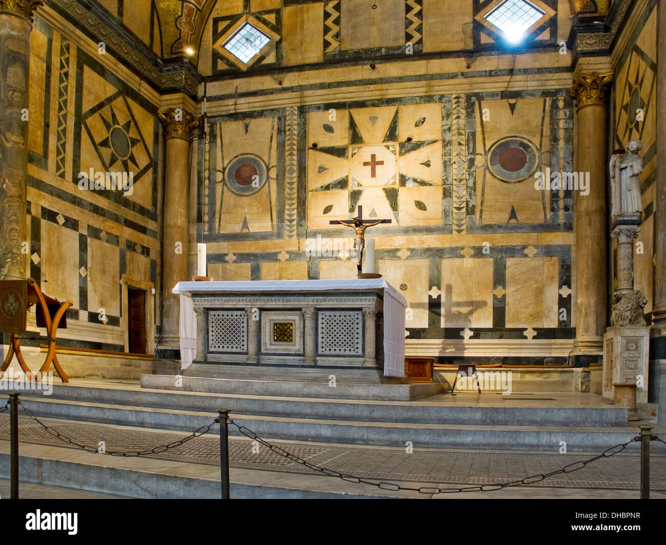 Altar des Baptisteriums von The Florenz Baptisterium oder Battistero di San Giovanni, Italien Stockfoto