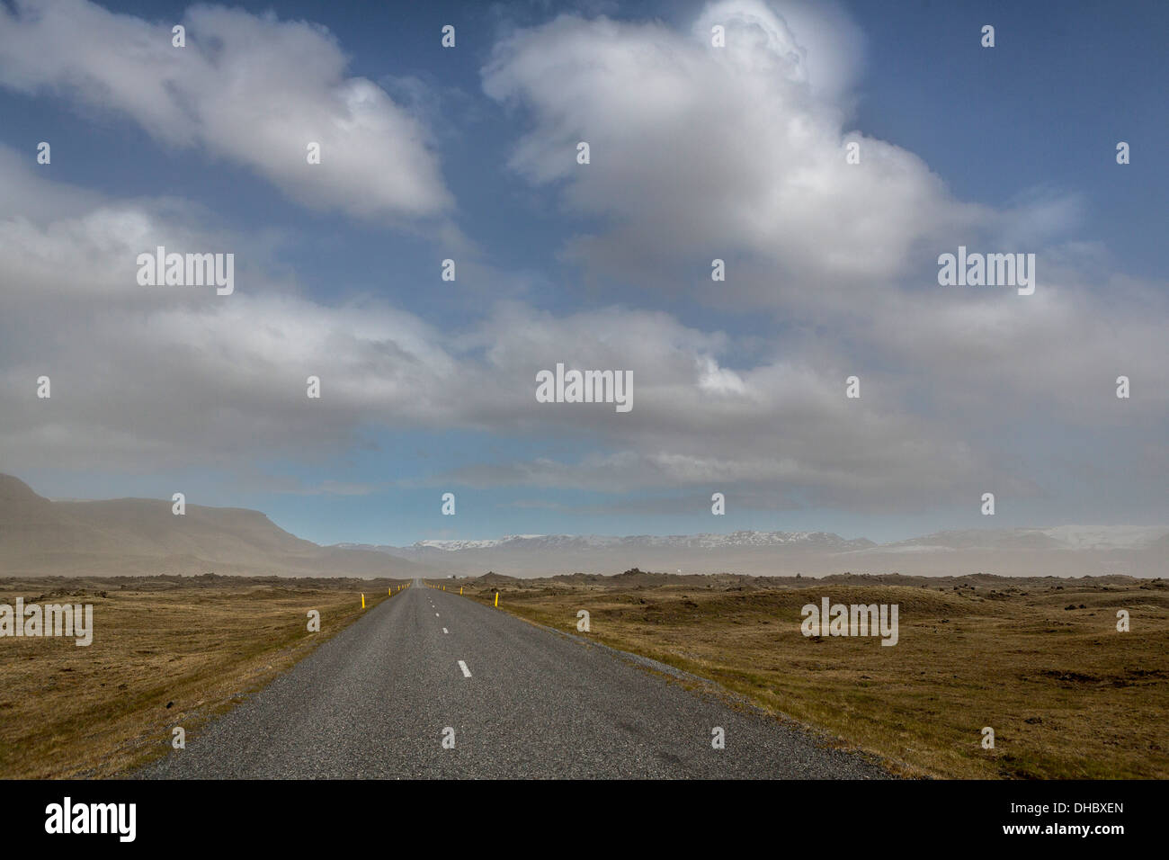 Straße mit ein Sandsturm, Eastern, Island Stockfoto