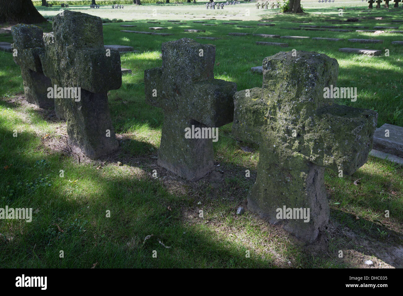 Kreuze auf dem deutschen Friedhof in Hooglede Stockfoto