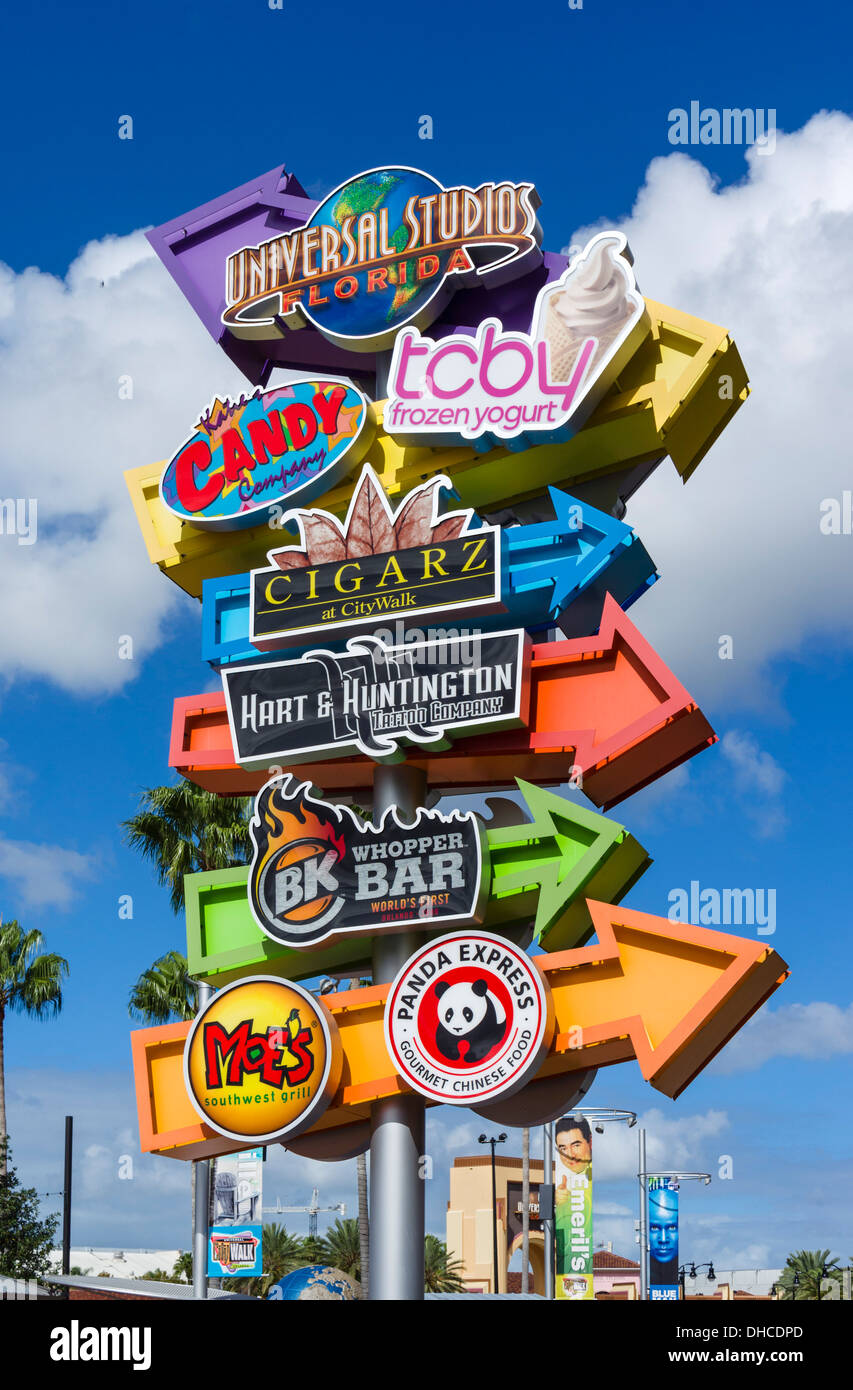 Anzeichen bei City Walk, Universal Orlando Resort, Orlando, Zentral-Florida, USA Stockfoto