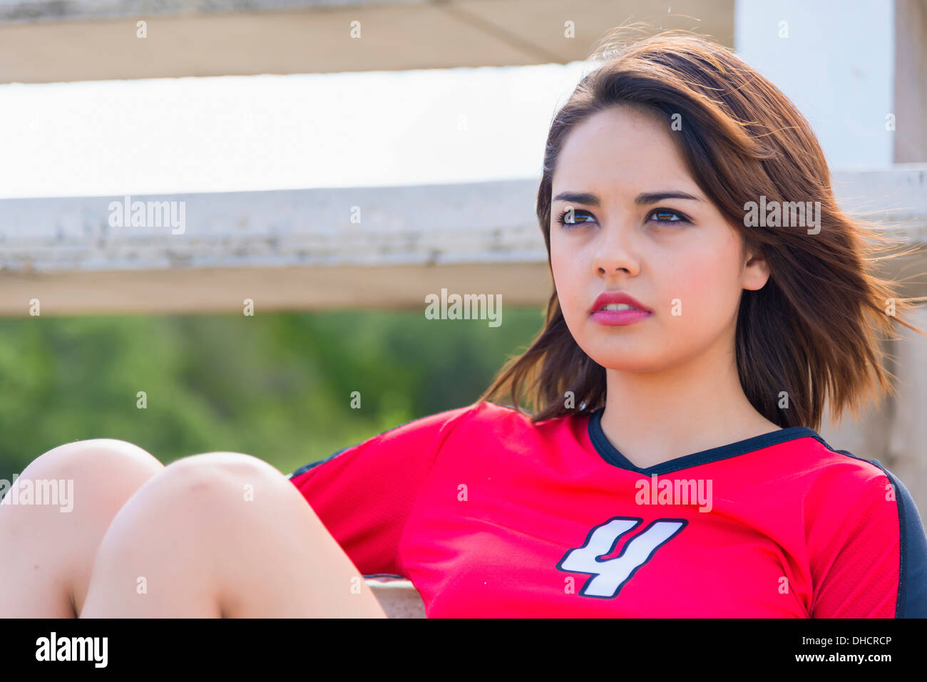 USA, Texas, American High School Girl im Sportoutfit - Studentin, Hispanic Ethnicity, 17 Jahre Stockfoto