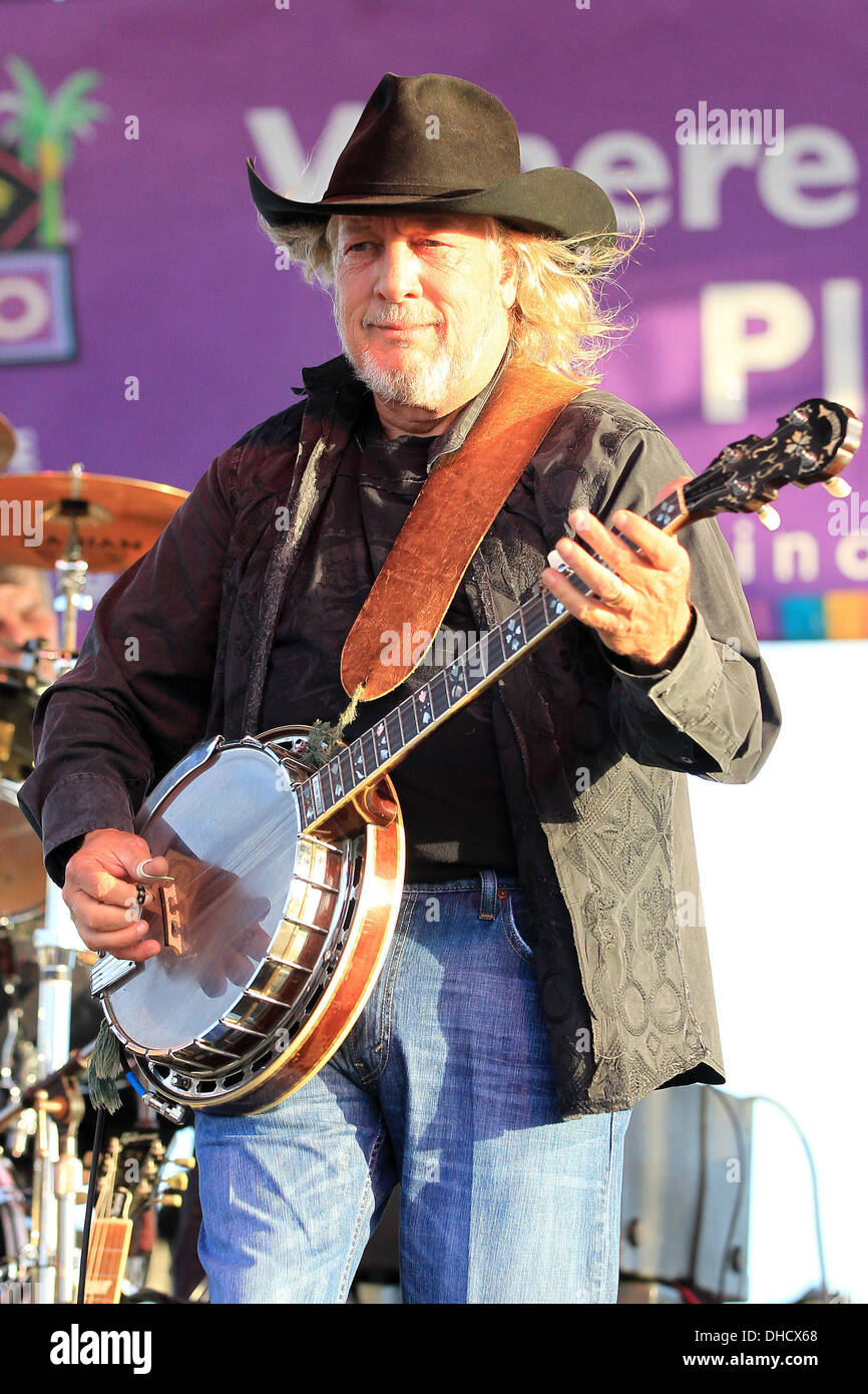 Country-Musikkünstler John Anderson führt in Ballons über Paradise gesponsert von Seminole Casino Immokalee Immokalee Florida Stockfoto