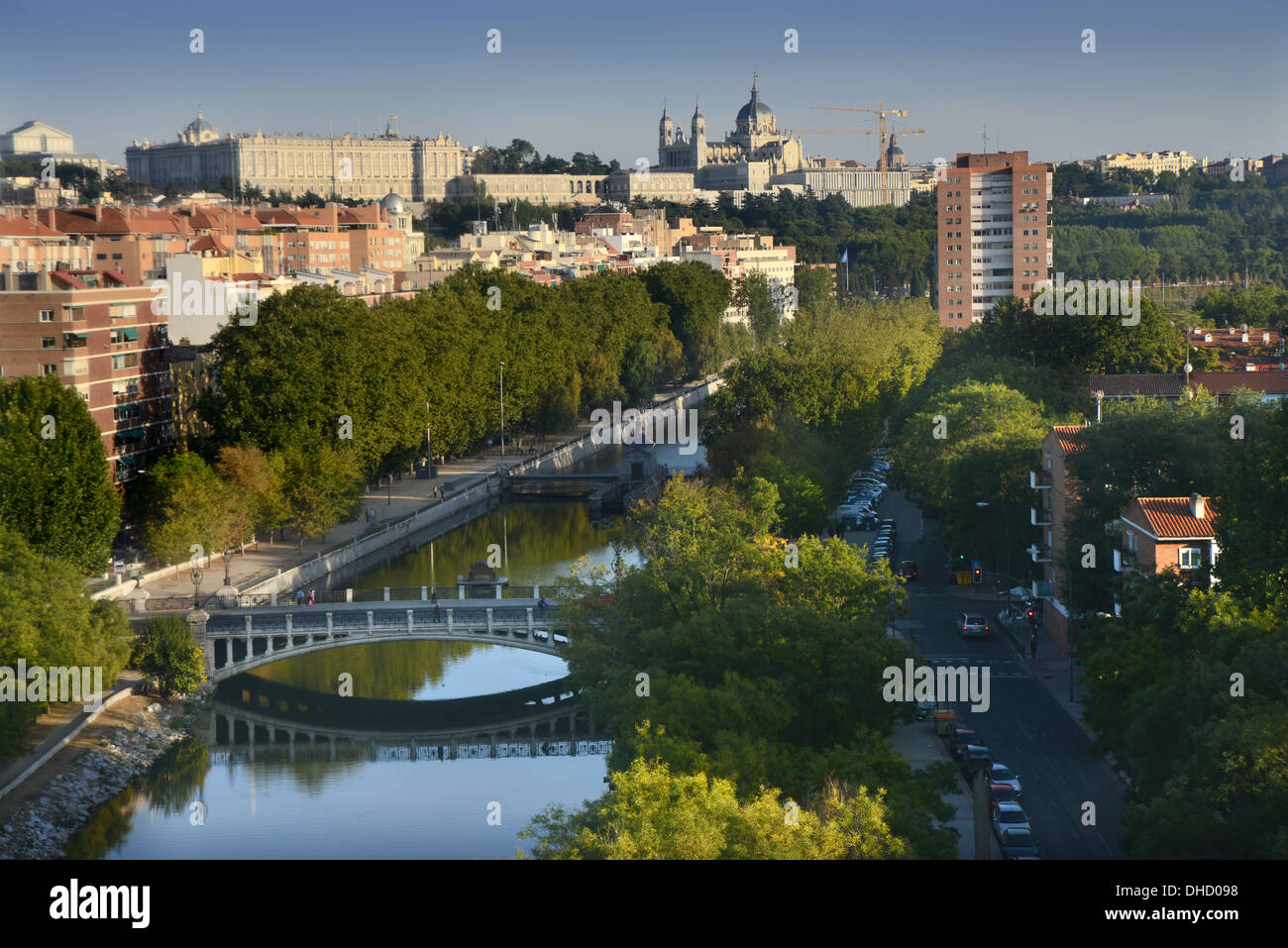 MADRID, Spanien - der Blick von der Seilbahn, die Besucher im Herzen der Stadt transportieren Stockfoto