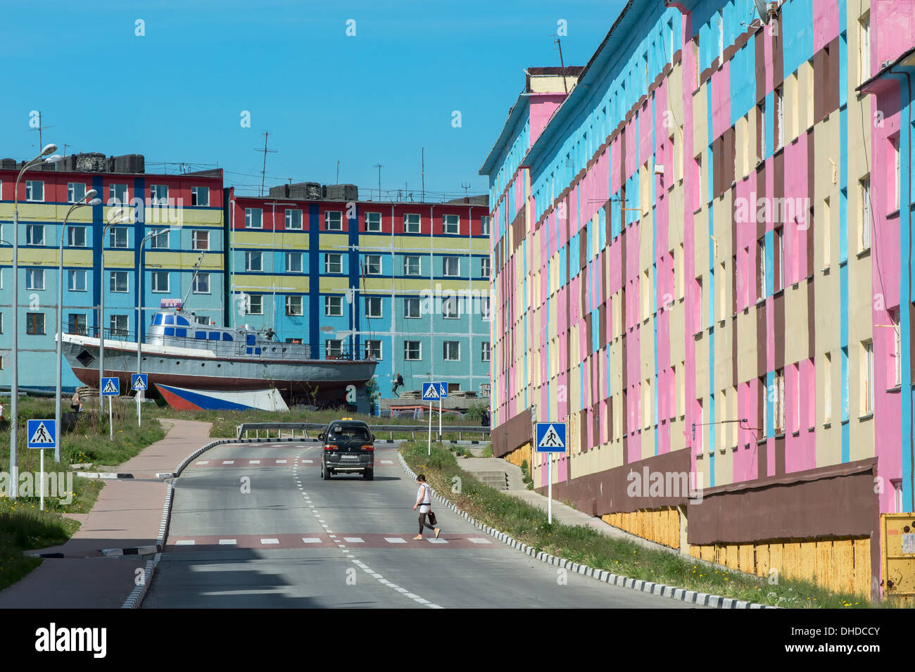 Farbige Apartmenthäuser, sibirische Stadt Anadyr, Provinz Tschukotka, russischen Fernen Osten, Russland, Eurasien Stockfoto